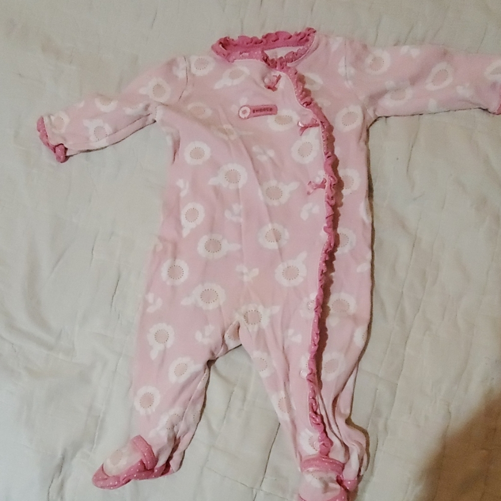 6-9 mo onepiece footed pajama
